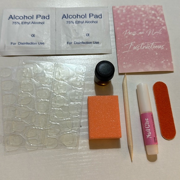 Handmade Press on nails - Picture 5 of 6